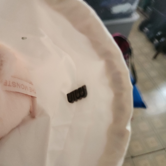 Dada Labubu with Camera Accessory - Picture 14 of 16